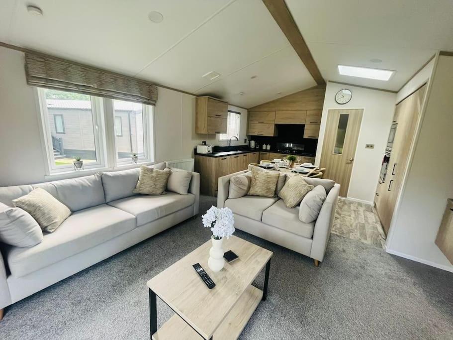 Hideaway Retreat With Hot Tub Villa York Luaran gambar