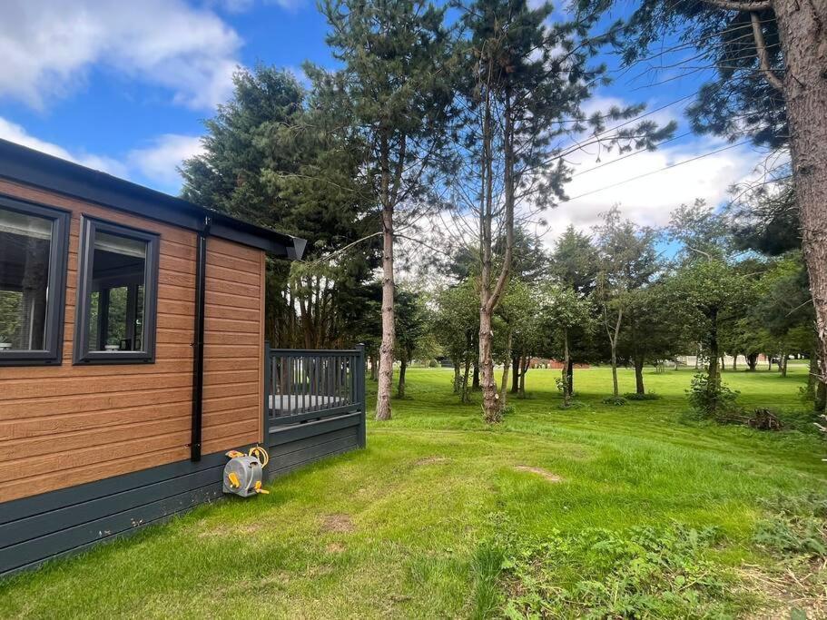 Hideaway Retreat With Hot Tub Villa York Luaran gambar