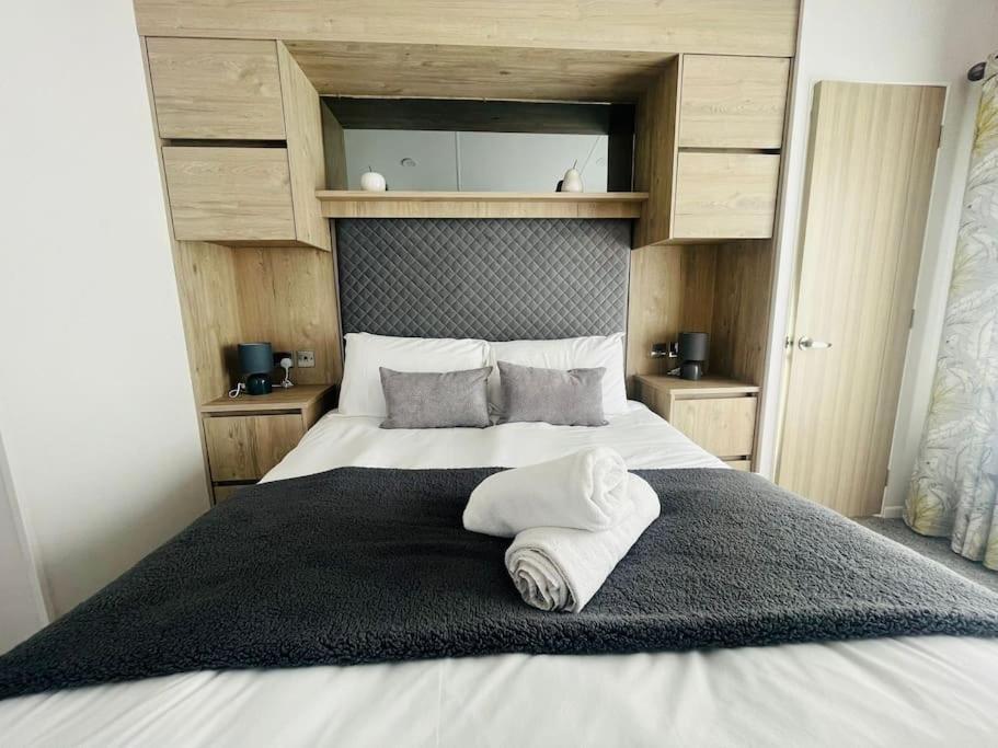 Hideaway Retreat With Hot Tub Villa York Luaran gambar